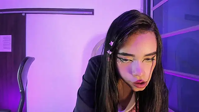 Jasmin Skinny online show from October 19, 2025, 3:42 am