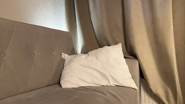 weshycouple online show from April 6, 2026, 3:13 am