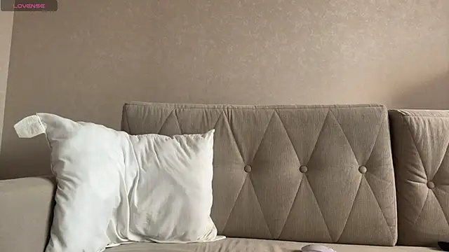 weshycouple online show from June 28, 2026, 3:02 am