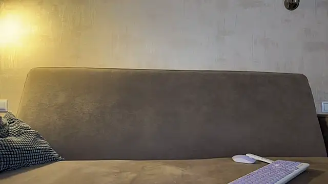 weshycouple online show from February 19, 2026, 7:11 pm