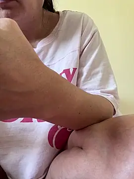 xLadyScarlettx online show from February 12, 2026, 5:13 pm