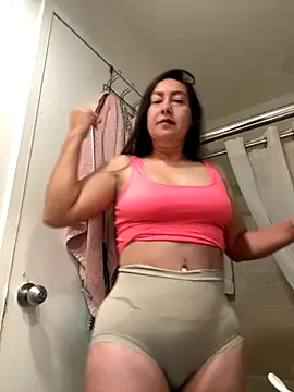 xLadyScarlettx online show from November 28, 2025, 3:39 am