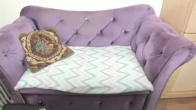 fashiona online show from October 16, 2025, 8:44 am