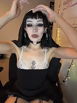 Gothbabbi online show from February 3, 2026, 9:42 pm