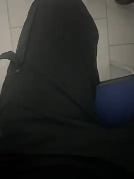 Lucom23 online show from November 18, 2025, 3:15 pm