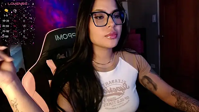 Snapshot of alexa_kei chatting on October 8, 2025, 9:26 pm alexa kei online show from October 8, 2025, 9:26 pm