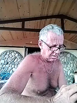 Freddy1962 online show from December 8, 2024, 4:11 am