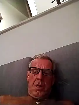 Freddy1962 online show from December 5, 2024, 9:33 pm