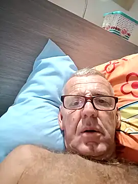 Freddy1962 online show from December 16, 2024, 8:48 pm