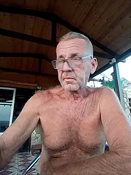 Freddy1962 online show from October 7, 2025, 3:40 am
