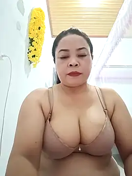Sexy-bigtits2024 online show from December 27, 2024, 1:28 pm