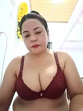 Sexy-bigtits2024 online show from December 23, 2024, 12:30 pm