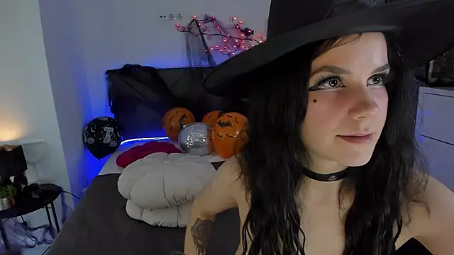 Snapshot of CassieEvans chatting on October 26, 2025, 6:36 am CassieEvans online show from October 26, 2025, 6:36 am