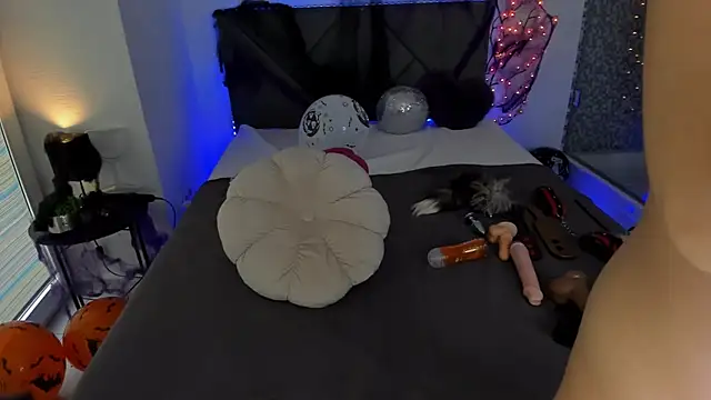 Snapshot of CassieEvans chatting on October 27, 2025, 6:36 am CassieEvans online show from October 27, 2025, 6:36 am