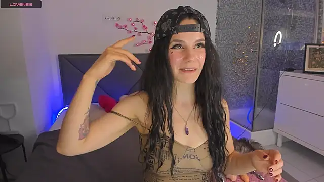 Snapshot of CassieEvans chatting on May 23, 2026, 5:39 am CassieEvans online show from May 23, 2026, 5:39 am