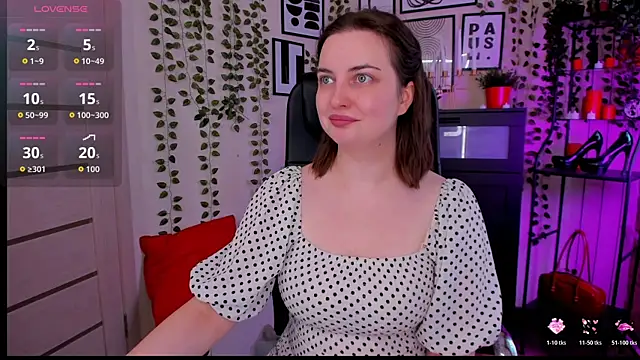 Snapshot of Astarte_Aste chatting on July 18, 2026, 11:19 am Astarte Aste online show from July 18, 2026, 11:19 am