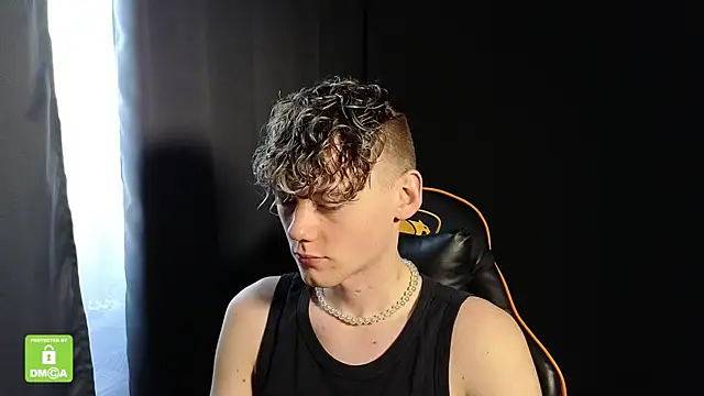 Snapshot of Keytaro chatting on January 6, 2026, 9:13 am Keytaro online show from January 6, 2026, 9:13 am