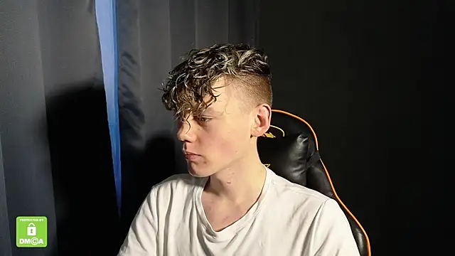 Snapshot of Keytaro chatting on January 8, 2026, 1:50 pm Keytaro online show from January 8, 2026, 1:50 pm