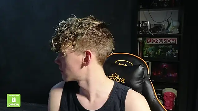 Snapshot of Keytaro chatting on November 26, 2025, 5:46 pm Keytaro online show from November 26, 2025, 5:46 pm