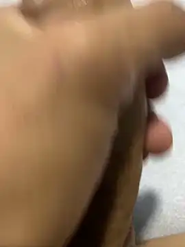 Snapshot of Leoartavia chatting on December 3, 2024, 2:00 pm Leoartavia online show from December 3, 2024, 2:00 pm