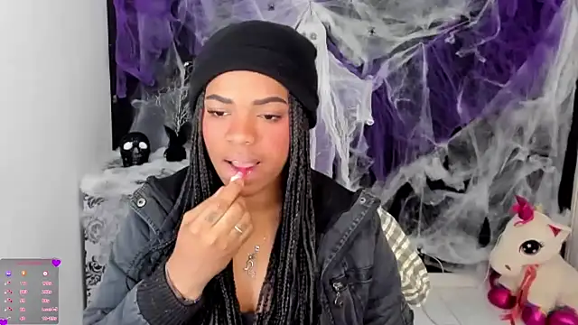 Marce 22 online show from October 15, 2025, 4:37 pm