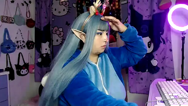 Snapshot of lussyevans24 chatting on December 21, 2025, 6:37 am lussyevans24 online show from December 21, 2025, 6:37 am