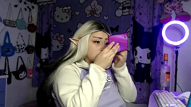 Snapshot of lussyevans24 chatting on January 13, 2026, 4:38 am lussyevans24 online show from January 13, 2026, 4:38 am