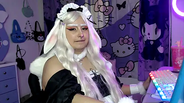 lussyevans24 online show from November 1, 2025, 3:46 am