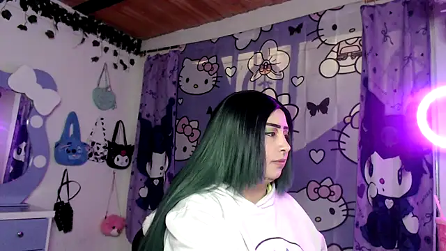 lussyevans24 online show from November 6, 2025, 5:55 am