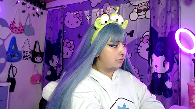 lussyevans24 online show from October 22, 2025, 5:18 am