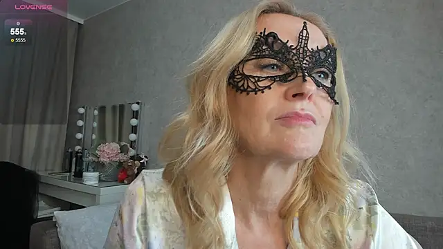 angelica marquise online show from November 8, 2025, 5:27 pm