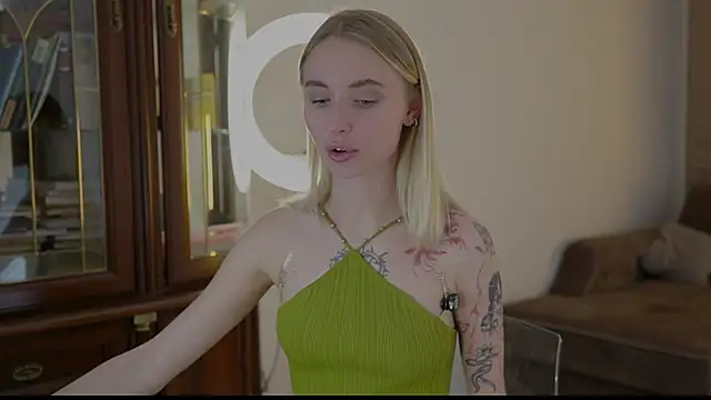 blondy room online show from January 16, 2026, 4:11 pm