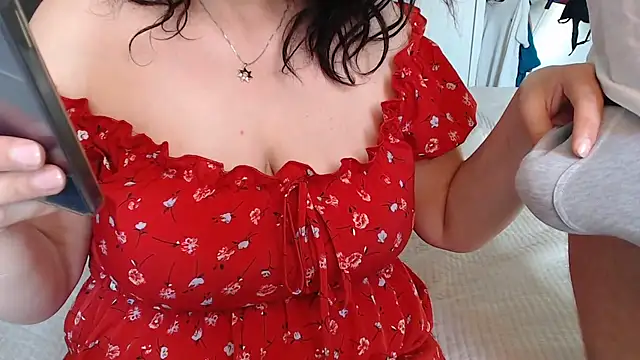 Snapshot of margotgra82 chatting on August 4, 2026, 7:13 am margotgra82 online show from August 4, 2026, 7:13 am