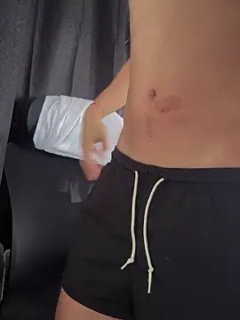 cybercosmiiic online show from October 17, 2025, 6:53 pm