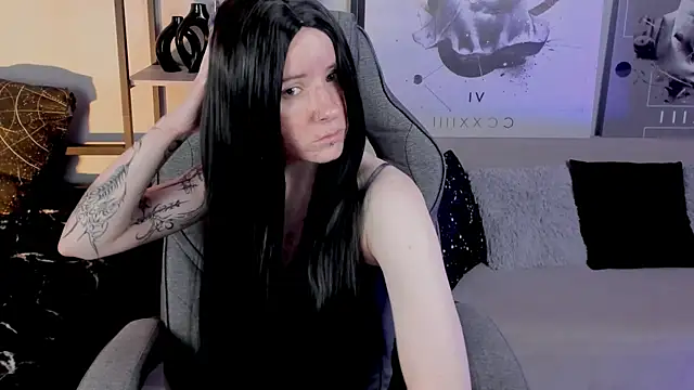 LexiWenford online show from October 14, 2025, 2:34 am