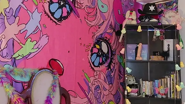 kittyzenn online show from December 3, 2025, 8:19 pm