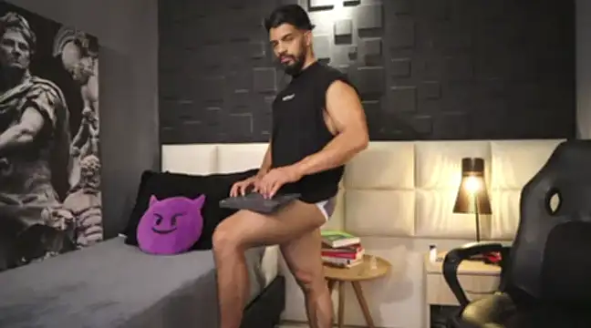DannSaenz online show from February 22, 2025, 12:16 am