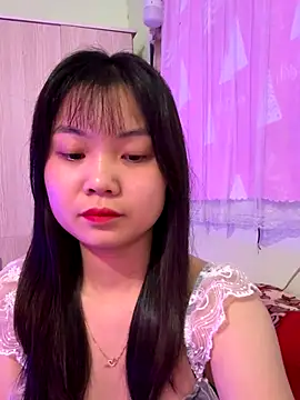 Maeve2k5 online show from October 25, 2025, 9:19 am