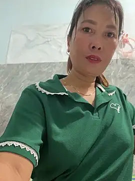 Linaannn online show from December 14, 2025, 11:54 pm