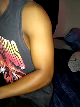 Snapshot of Convertiblechulo chatting on March 20, 2026, 3:07 am Convertiblechulo online show from March 20, 2026, 3:07 am