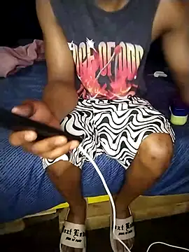 Snapshot of Convertiblechulo chatting on March 22, 2026, 10:44 pm Convertiblechulo online show from March 22, 2026, 10:44 pm