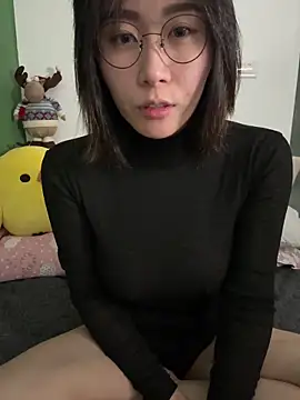 Snapshot of Ashepova000 chatting on January 4, 2025, 11:33 am Ashepova000 online show from January 4, 2025, 11:33 am