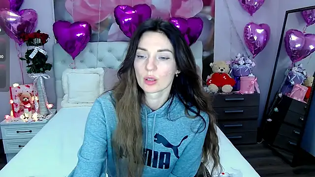 VioletUmi online show from February 9, 2025, 8:54 am