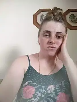 Snapshot of CoddessCrystal chatting on July 13, 2026, 2:05 pm CoddessCrystal online show from July 13, 2026, 2:05 pm