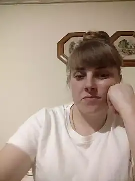 Snapshot of CoddessCrystal chatting on March 19, 2026, 7:25 pm CoddessCrystal online show from March 19, 2026, 7:25 pm
