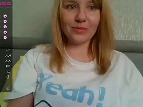 Snapshot of urbadkitty chatting on March 17, 2025, 7:02 am urbadkitty online show from March 17, 2025, 7:02 am