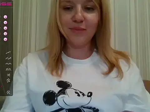 Snapshot of urbadkitty chatting on March 21, 2025, 12:17 pm urbadkitty online show from March 21, 2025, 12:17 pm