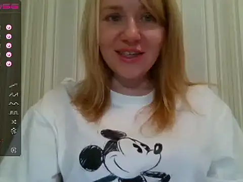Snapshot of urbadkitty chatting on January 19, 2025, 10:50 am urbadkitty online show from January 19, 2025, 10:50 am