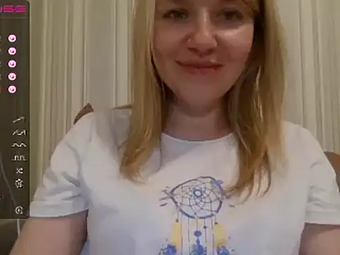 Snapshot of urbadkitty chatting on March 7, 2025, 4:33 pm urbadkitty online show from March 7, 2025, 4:33 pm