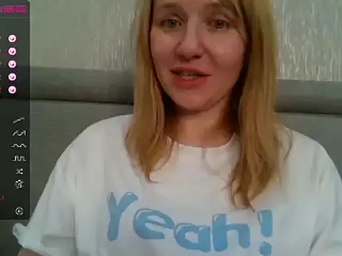 Snapshot of urbadkitty chatting on January 14, 2025, 9:45 am urbadkitty online show from January 14, 2025, 9:45 am